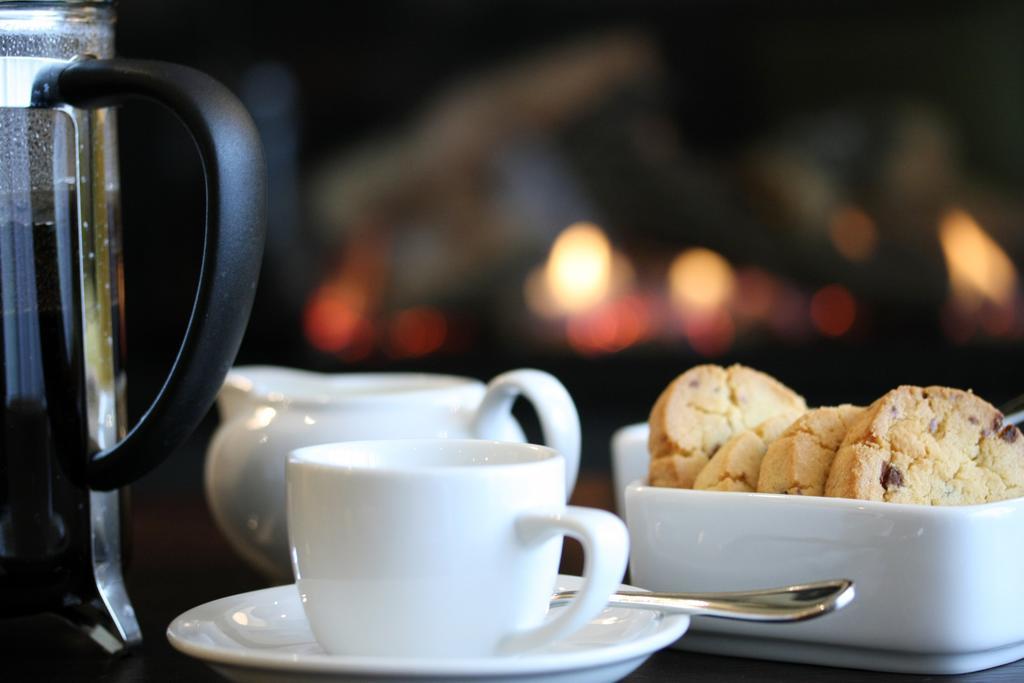 Braemar Lodge And Spa Hanmer Springs Exterior photo Coffee and biscuits