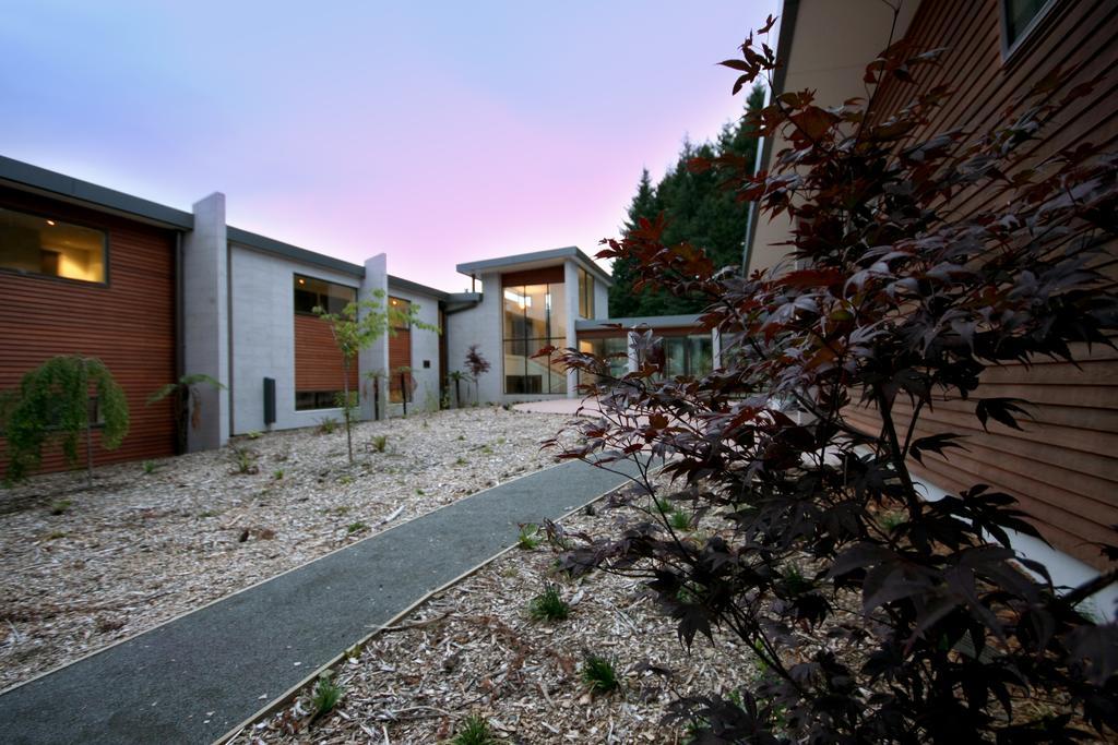 Braemar Lodge And Spa Hanmer Springs Exterior photo The house in 2012